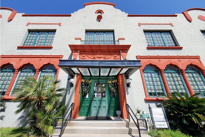 Coastal Stroll Walking Tour