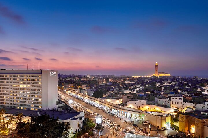 Casablanca City Night Tour and Traditional Moroccan Dinner