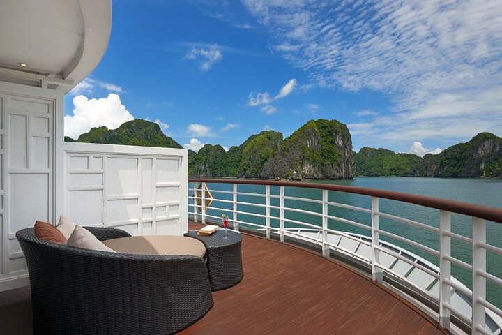 Paradise Elegance Cruise 2 days 1 night Halong Bay Tour