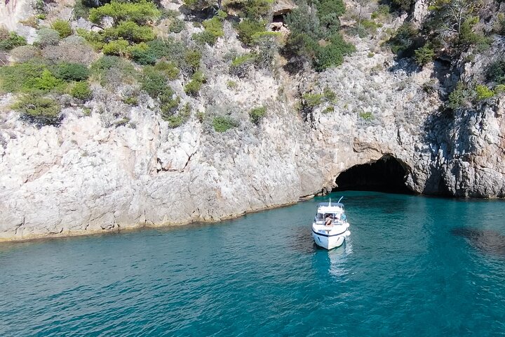 Tour - Mini Cruise at the Blue Grotto