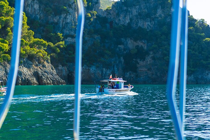 Tour - Mini Cruise at the Blue Grotto