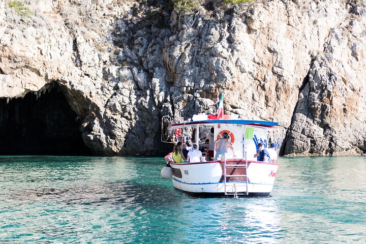 "Riviera di Ulisse" tour from Sperlonga to Gaeta