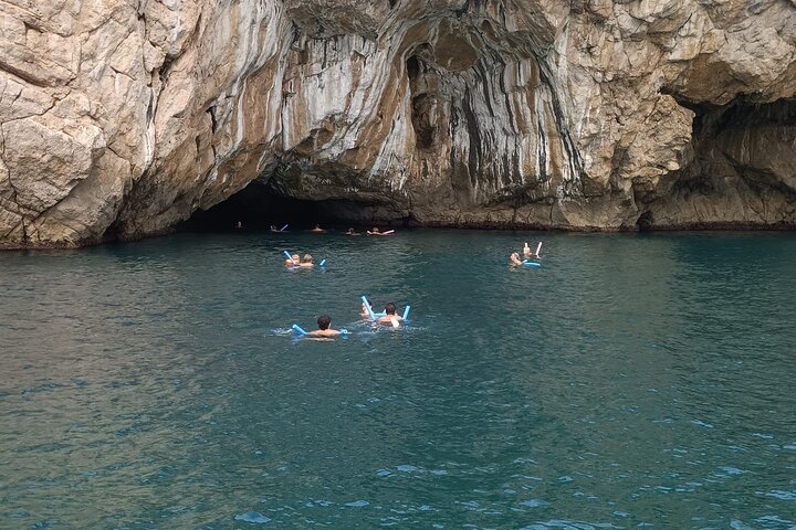 "Riviera di Ulisse" tour from Sperlonga to Gaeta