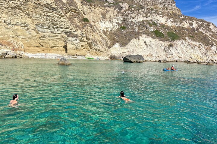 Boat Tour at Devil's Saddle: 4 Swim Stops, Snorkeling & Prosecco