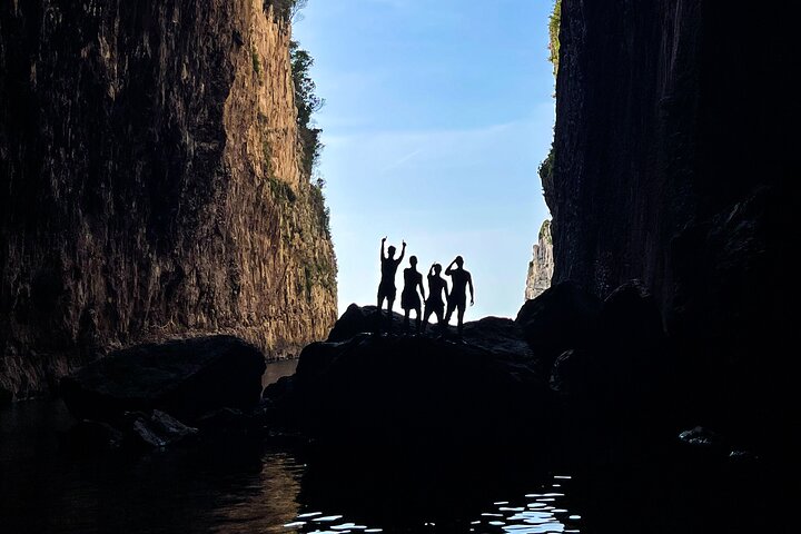 Vlore Private Boat Tour to Haxhi Ali Cave & Karaburun Beach