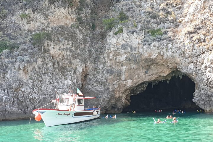 Private VIP Tour at Blue Grotto