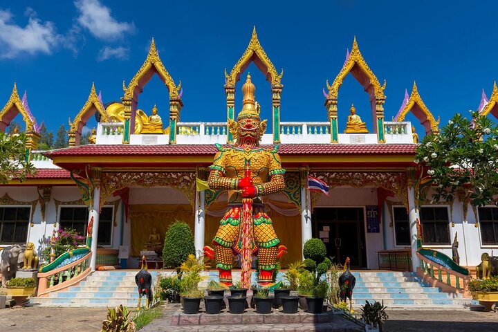 Phuket Giant Water Lilies & Temple Tour - Private & All-Inclusive