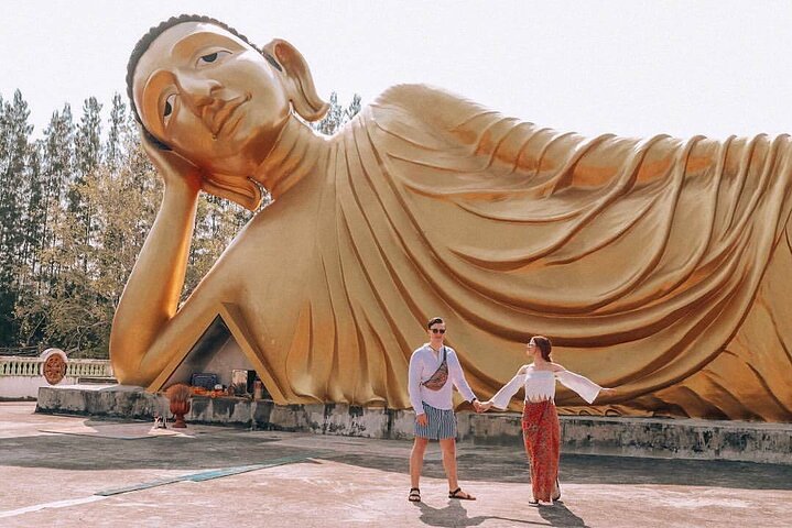 Phuket Giant Water Lilies & Temple Tour - Private & All-Inclusive