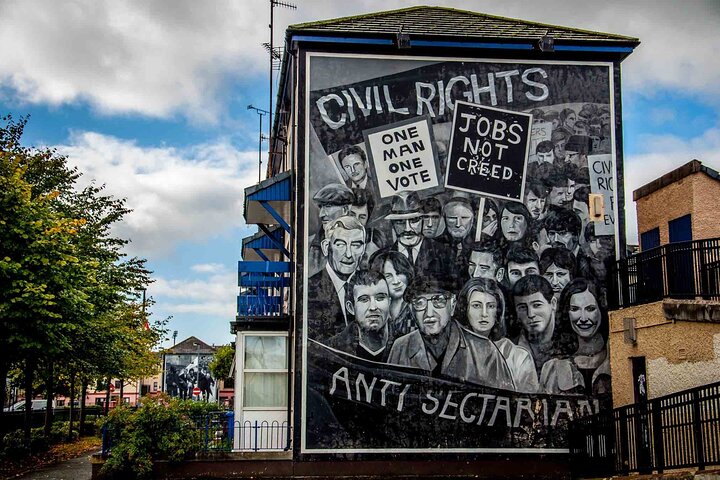 DAY TOUR: Highlights of Derry and Donegal