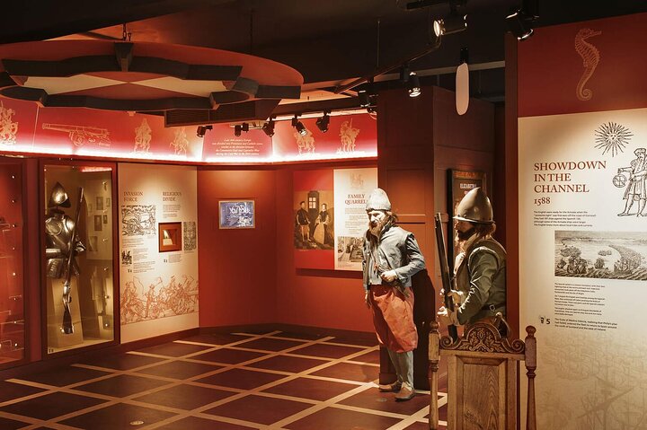 DAY TOUR: Highlights of Derry and Donegal