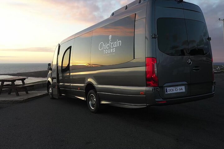 DONEGAL DAY TOUR: Coast and Castles