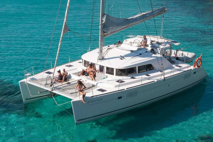 Best of Milos and Poliegos Catamaran snorkelling Cruise with BBQ