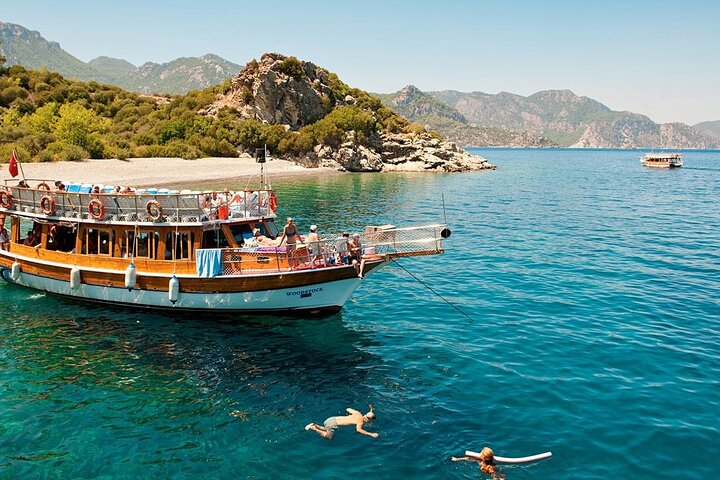 Marmaris All-Inclusive Boat Trip: Lunch & Unlimited Drinks