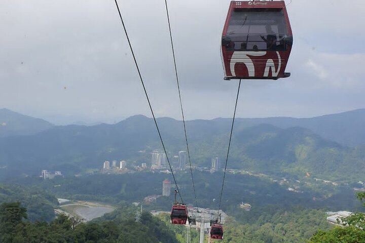 Private Genting Highlands & Batu Caves Trip with Cable Car Ticket