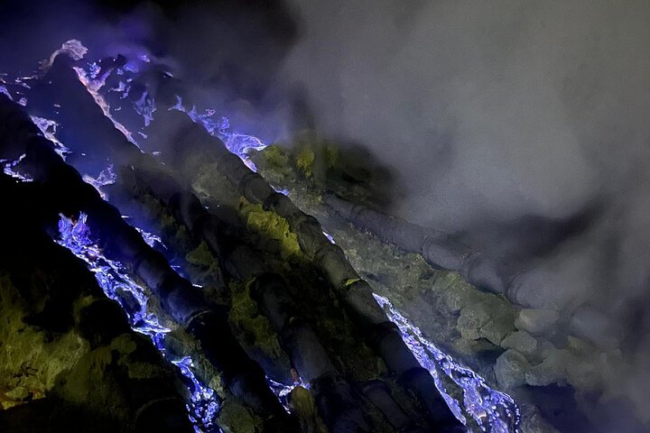 Ijen Crater Tour