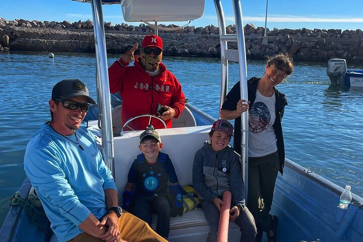 Island Tour with Snorkeling and Picnic