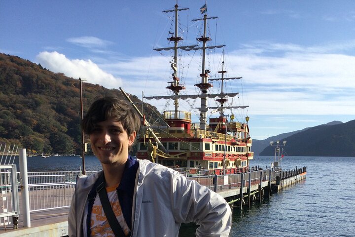 Hakone in 1 Day by Private Car with Licensed Guide