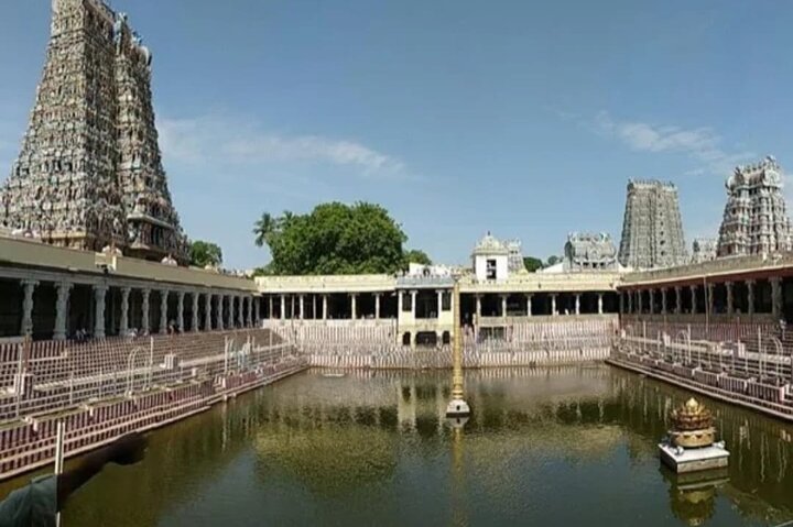 Madurai Walks : City Highlights Temple and Market Tour