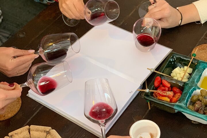 Wine Tasting and Tour in Saint Anna Winery in Naxos