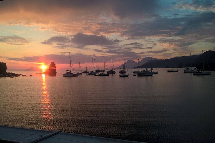 Vulcano: giro in barca da Lipari