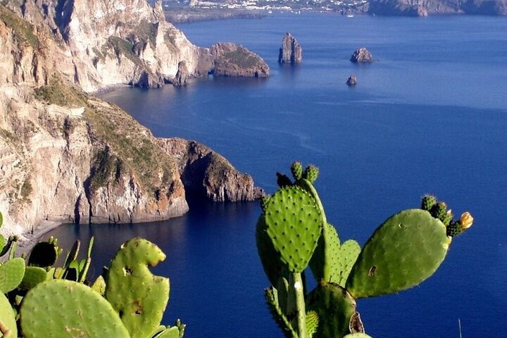 Vulcano: giro in barca da Lipari