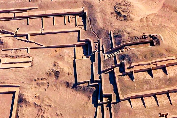 Cahuachi Pyramids Tour and Artisanal Workshop in Nazca