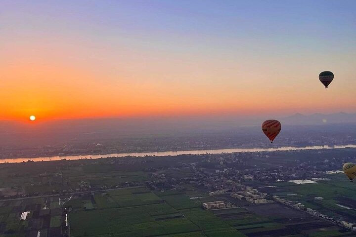 5-Days 4-Nights Cruise from Luxor to Aswan including Hot Air Balloon&Abu Simbel