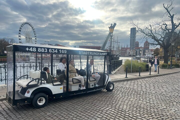 Gdansk: 2H City Sightseeing Tour LIVE GUIDED by Buggy/Golf cart
