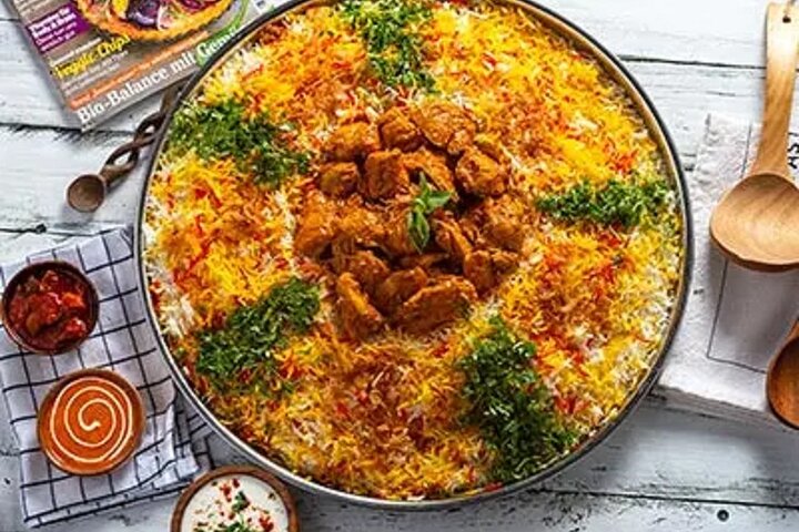 Kuwait Food - Local Foodie Adventure in Kuwait