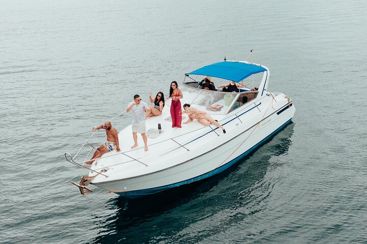 Coron Island Hopping Tour: via Private Yacht