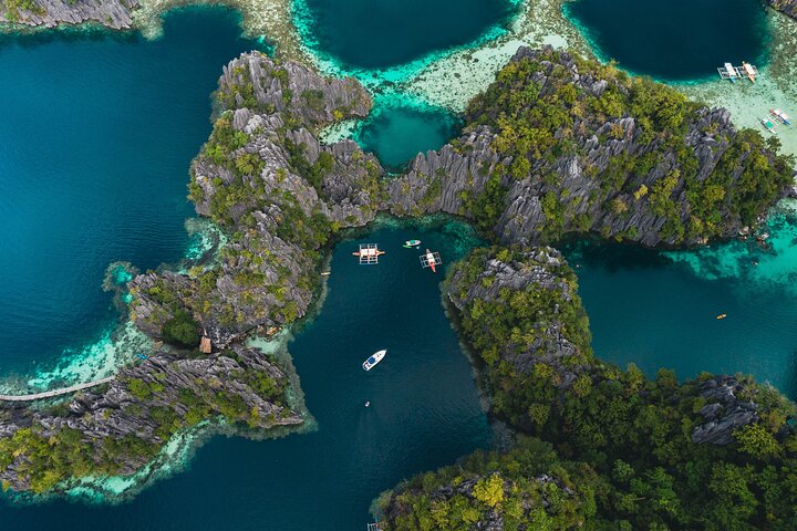 Coron Island Hopping Tour: via Private Yacht