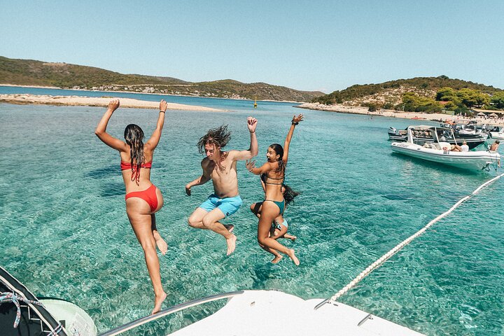 Blue Cave and Town Hvar with 5 Island Boat Tour