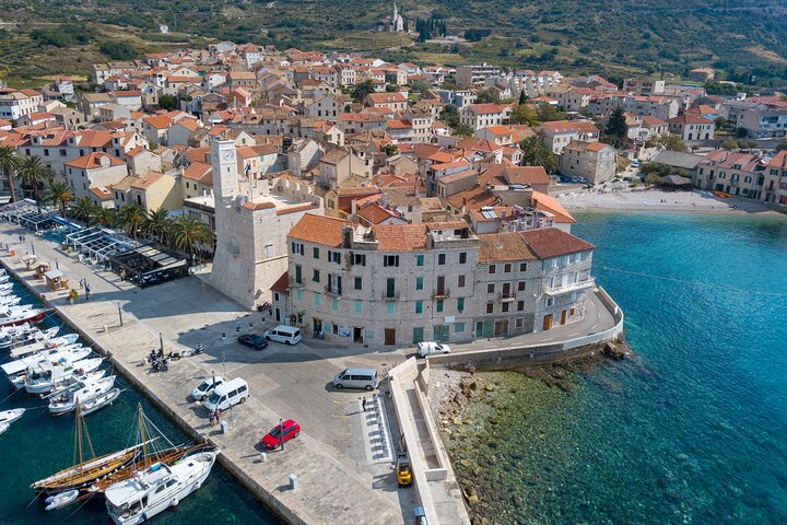 Blue Cave and Town Hvar with 5 Island Boat Tour