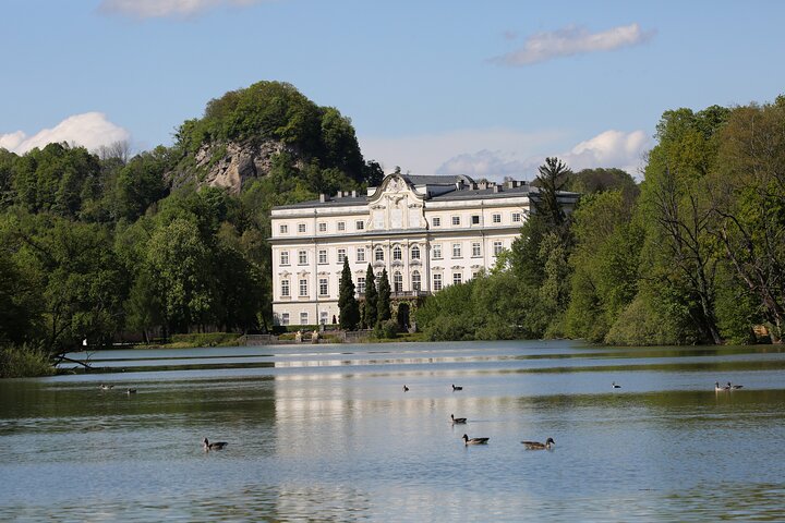 Salzburg Super Saver: Hallstatt & Original Sound of Music Tour