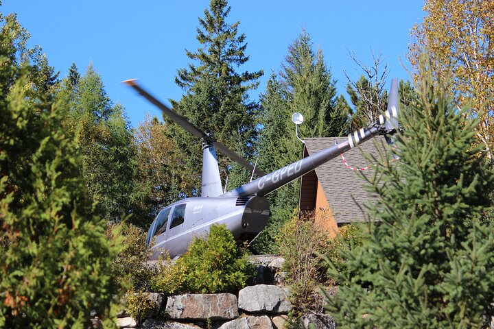 Helicopter Tour Over Mont-Tremblant 70KM ( 20 min )