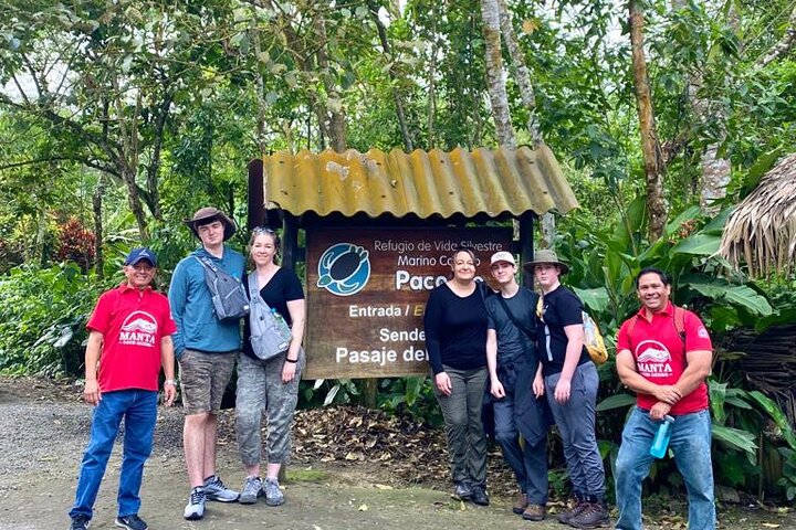 Rainforest Wildlife, Panama Hat makers, Traditional Cuisine. SHORE TOUR