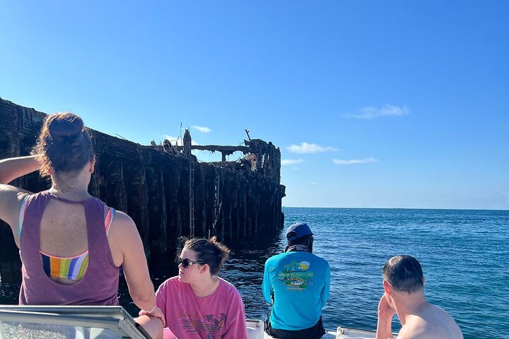 Honeymoon Harbour and The Sapona Day Trip