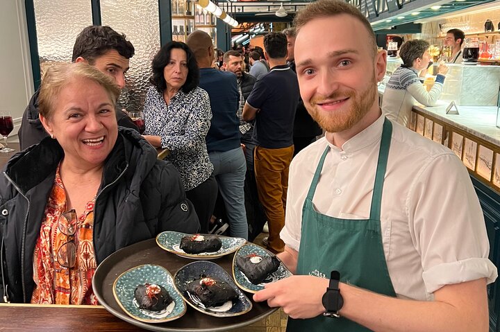 San Sebastian Premium Pintxo Food, Wine & Market Foodie Tour