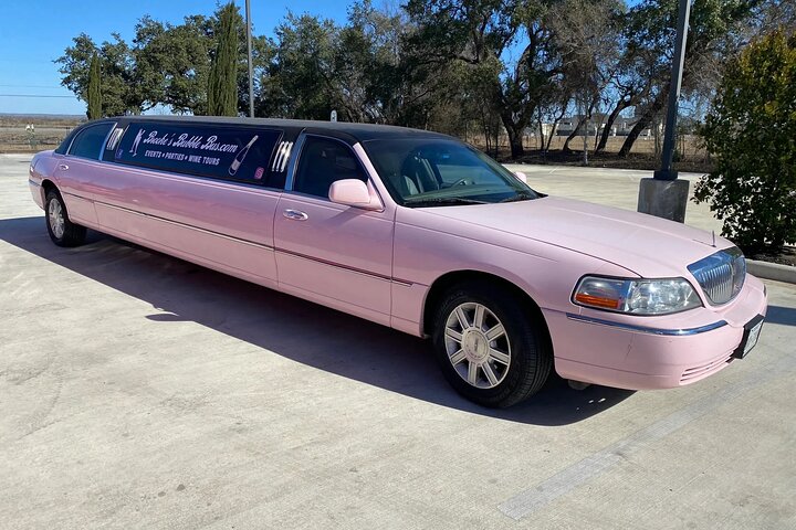 Fredericksburg Private Wine Tour Lincoln Limo