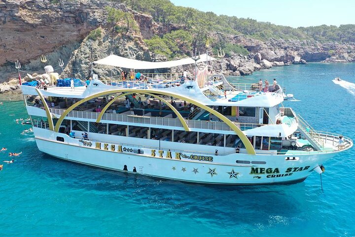 Kemer Mega Star Boat Trip With Hotel Transfer and Lunch