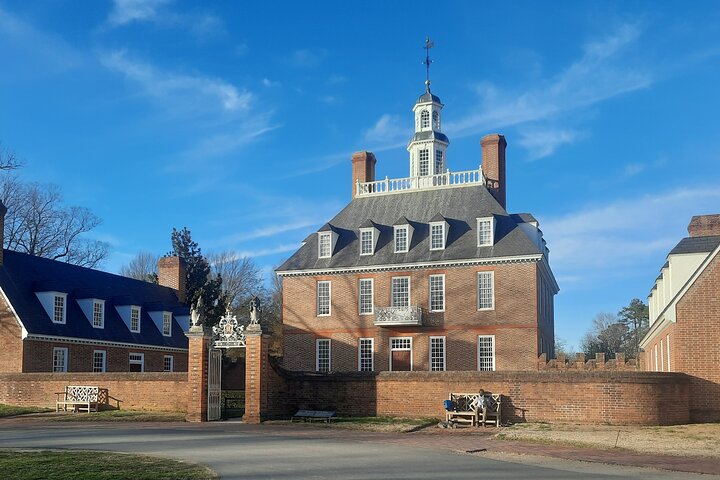 Patriots Tour of Colonial Williamsburg or Williamsburg 101