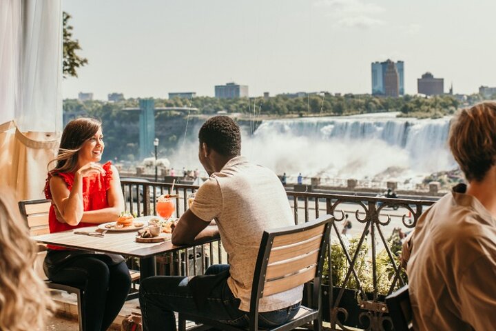 Niagara Falls Day Tour Includes Boat Cruise, Winery Stop & Lunch