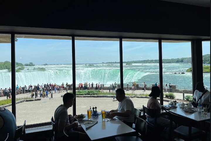 Niagara Falls Day Tour Includes Boat Cruise, Winery Stop & Lunch