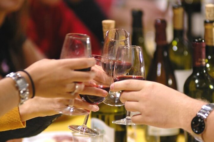 Niagara Falls Day Tour Includes Boat Cruise, Winery Stop & Lunch