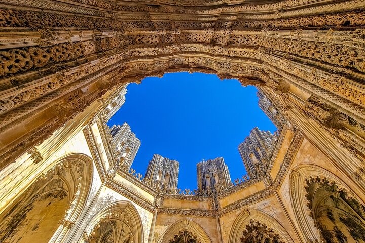 3-Day Heritage & Faith: The Ultimate UNESCO Journey from Lisbon