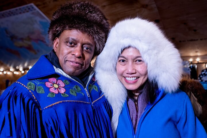 Intimate Aurora Tours Cozy Cabin Bucket List