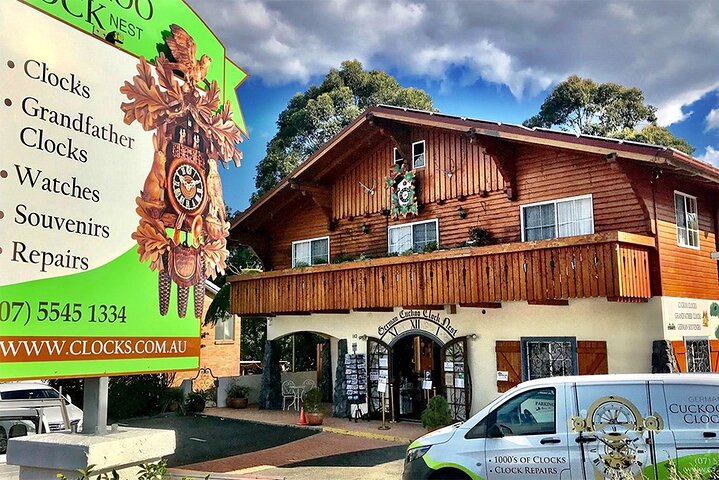 Hop on Hop Off Bus - Tamborine Mountain from Gold Coast