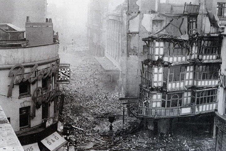Air Raid Shelter + St. Nicholas Market Walking Tour