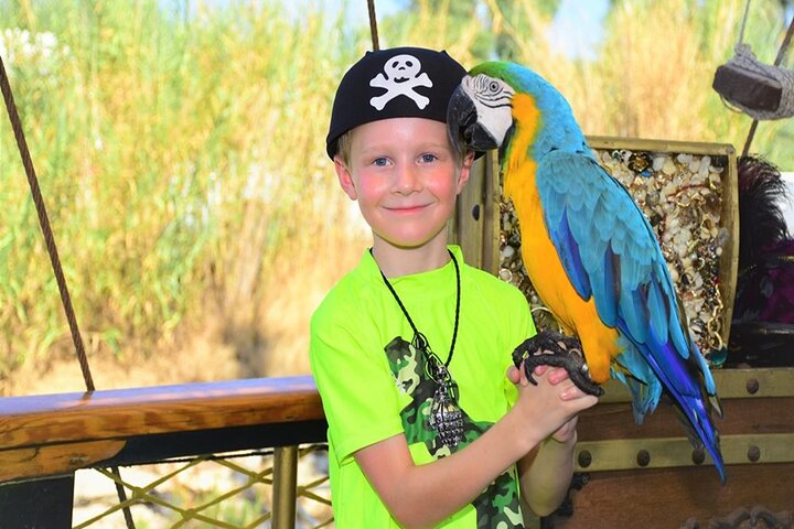 Belek Pirate Boat Trip With Animations and Lunch