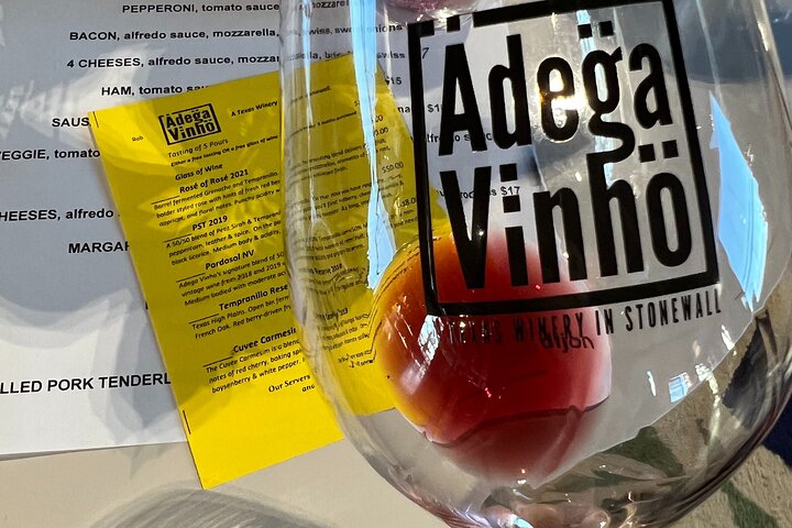 Wine Tour Pros - Private Fredericksburg Wine Tour Up to 11 people